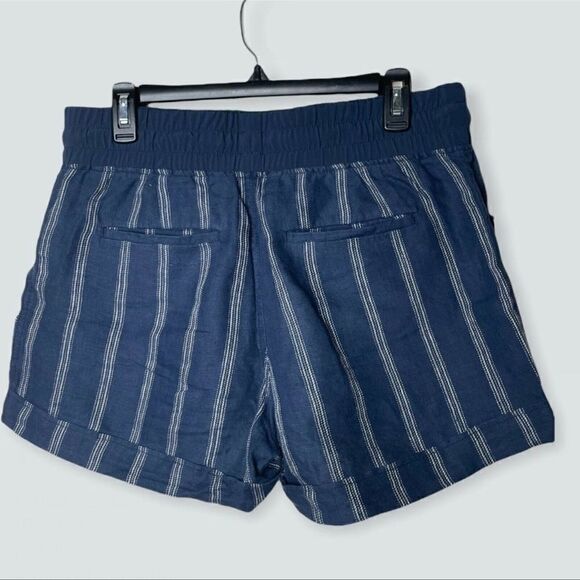Athleta Cabo Navy Striped Linen Shorts 6 - Picture 2 of 4